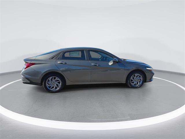 new 2026 Hyundai ELANTRA HEV car, priced at $25,968