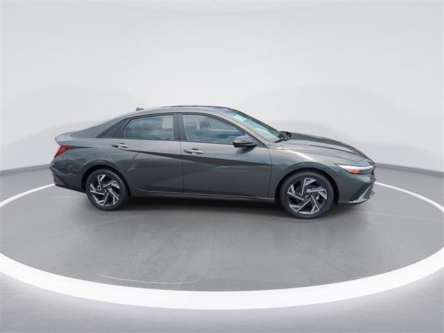 new 2025 Hyundai Elantra car, priced at $27,779