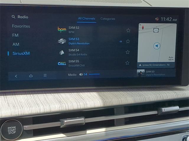 new 2025 Hyundai SANTA FE HEV car, priced at $47,597