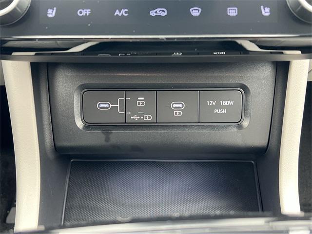 new 2026 Hyundai TUCSON Hybrid car, priced at $42,256