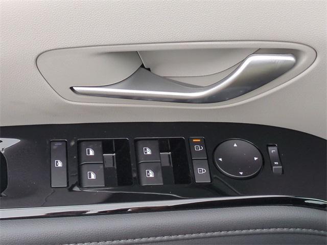 new 2025 Hyundai TUCSON Hybrid car, priced at $41,001