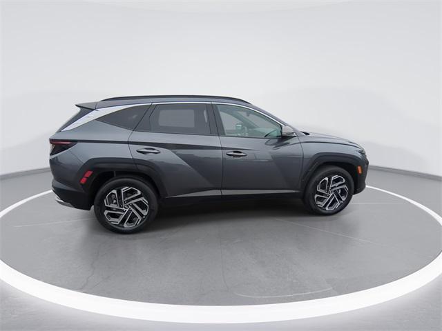 new 2025 Hyundai TUCSON Hybrid car, priced at $41,001