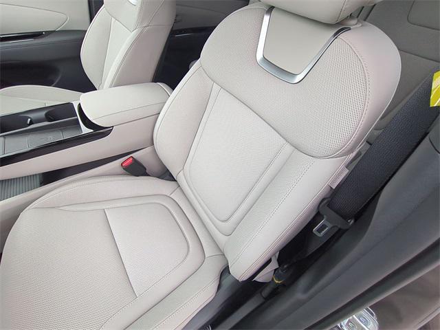 new 2025 Hyundai TUCSON Hybrid car, priced at $41,001
