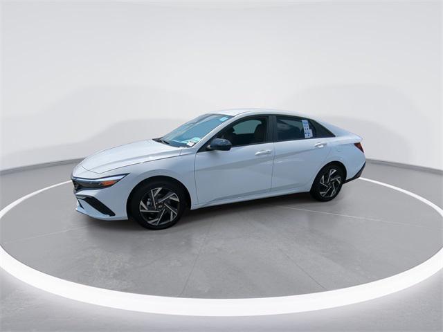 new 2025 Hyundai Elantra car, priced at $28,217