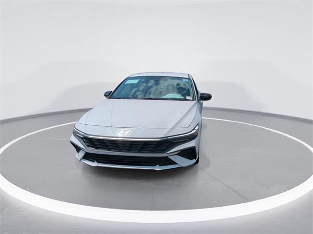 new 2025 Hyundai Elantra car, priced at $28,217