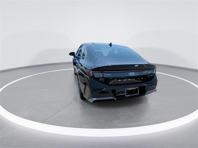 new 2025 Hyundai Sonata Hybrid car, priced at $31,203