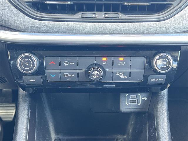 used 2022 Jeep Compass car, priced at $19,904