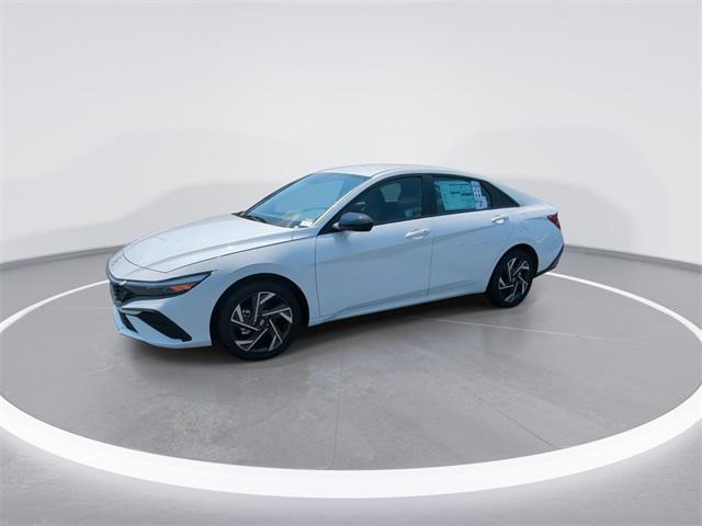 new 2025 Hyundai Elantra car, priced at $28,041