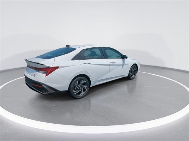 new 2025 Hyundai Elantra car, priced at $28,041