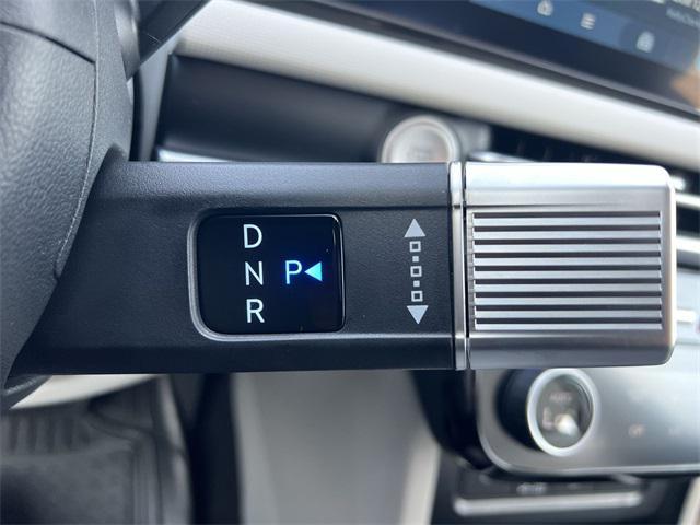 new 2026 Hyundai TUCSON Hybrid car, priced at $33,022