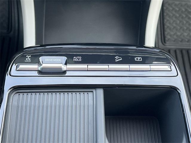 new 2026 Hyundai TUCSON Hybrid car, priced at $33,022