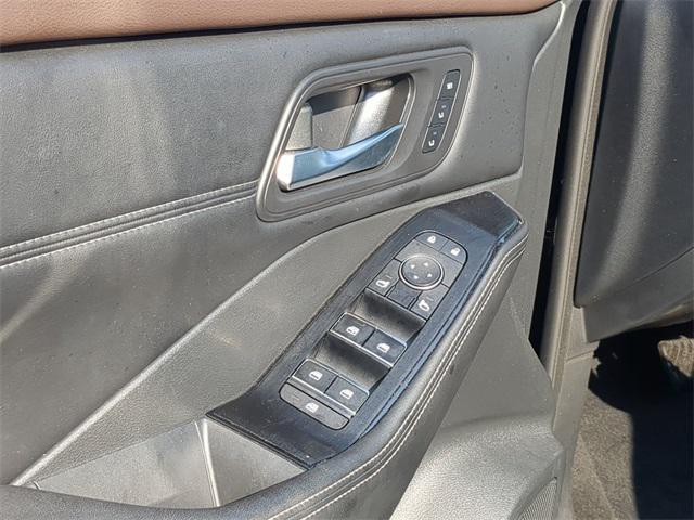 used 2022 Nissan Rogue car, priced at $24,329