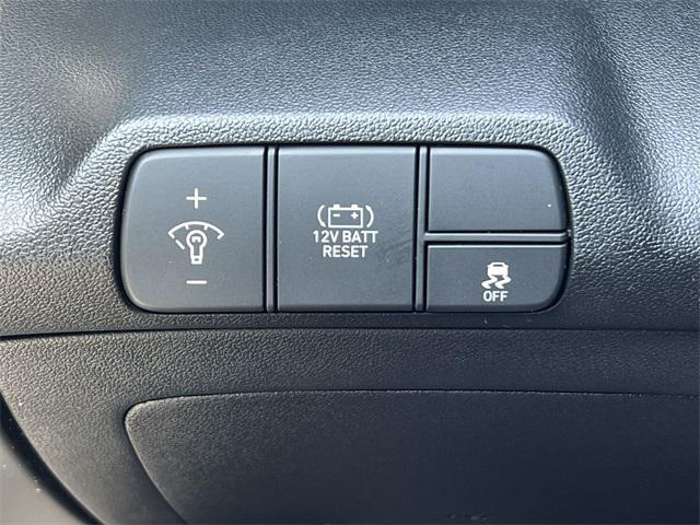 new 2025 Hyundai ELANTRA HEV car, priced at $25,500