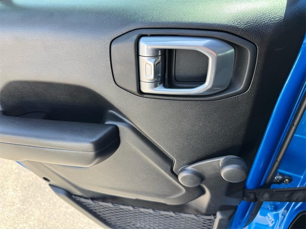 used 2021 Jeep Wrangler Unlimited car, priced at $31,649