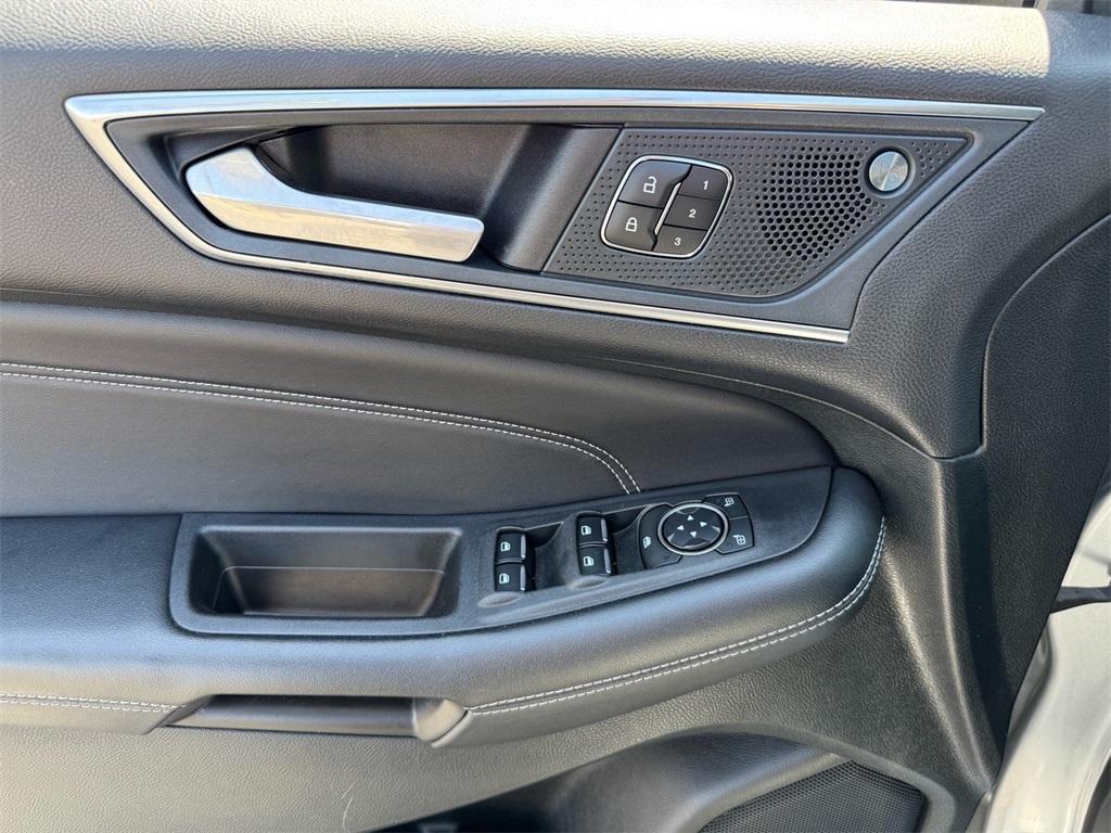 used 2023 Ford Edge car, priced at $26,500