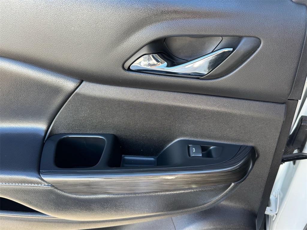 used 2023 GMC Acadia car, priced at $24,500