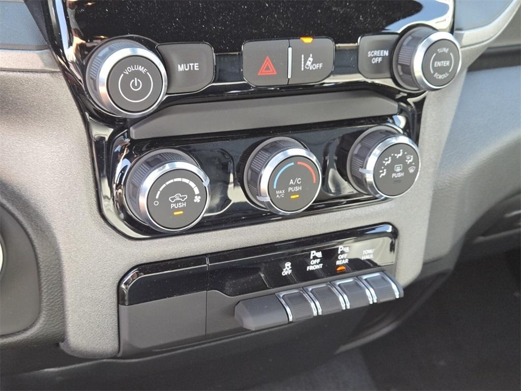 new 2025 Ram 1500 car, priced at $36,507