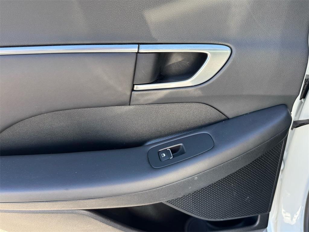 used 2022 Hyundai Sonata Hybrid car, priced at $19,990