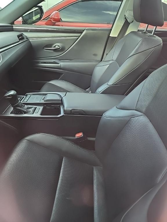 used 2020 Lexus ES 350 car, priced at $32,222