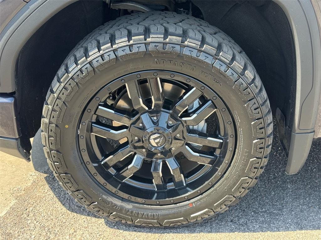 used 2022 GMC Sierra 1500 car, priced at $37,765