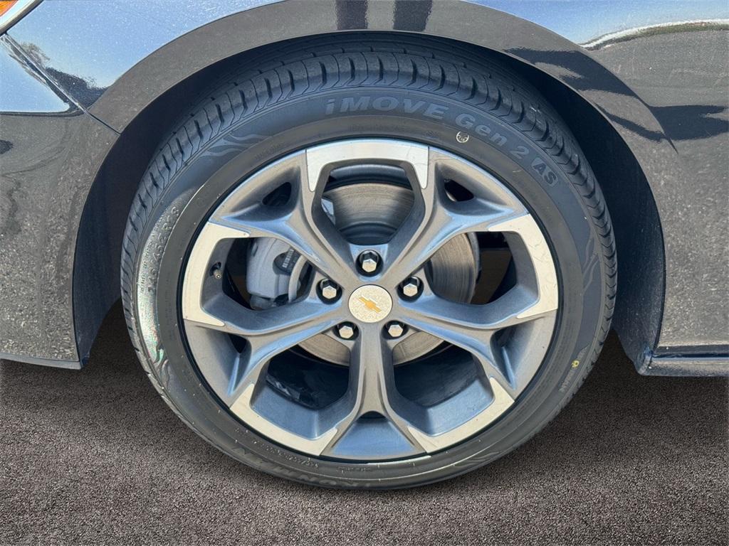 used 2024 Chevrolet Malibu car, priced at $20,823