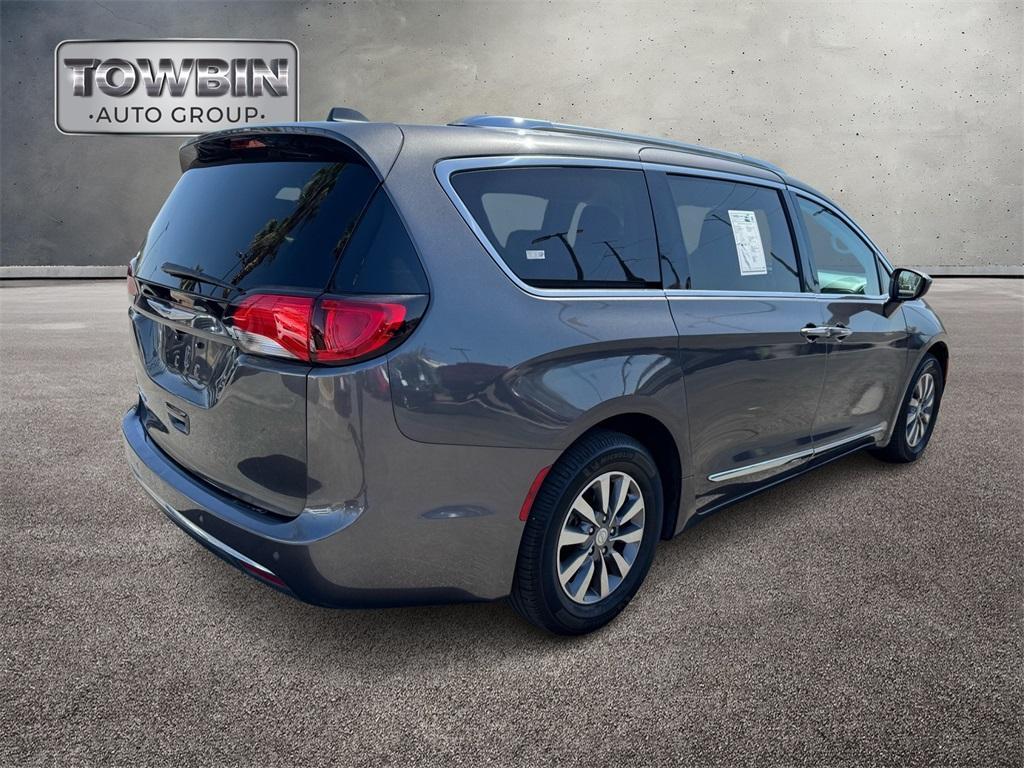 used 2020 Chrysler Pacifica car, priced at $21,980