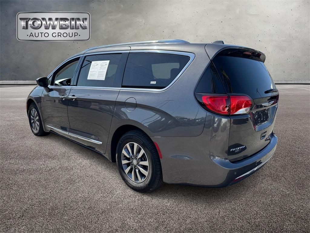 used 2020 Chrysler Pacifica car, priced at $21,980