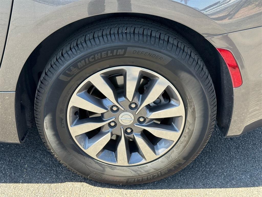 used 2020 Chrysler Pacifica car, priced at $21,980