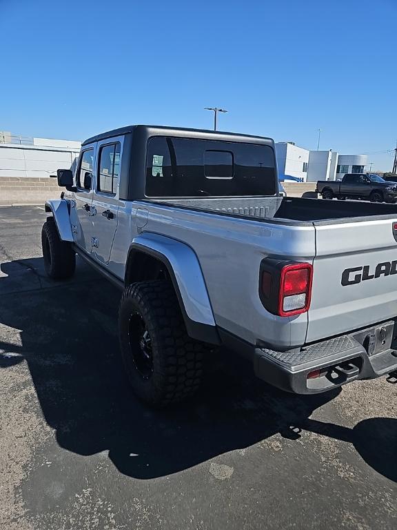 used 2022 Jeep Gladiator car, priced at $40,999