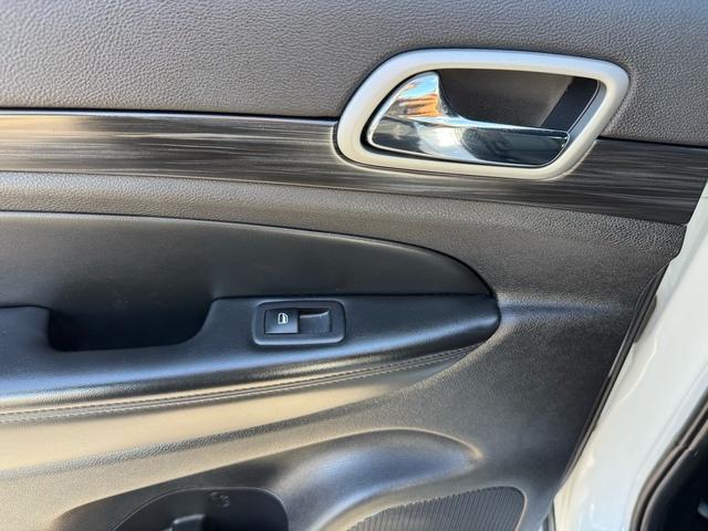 used 2021 Jeep Grand Cherokee car, priced at $25,850