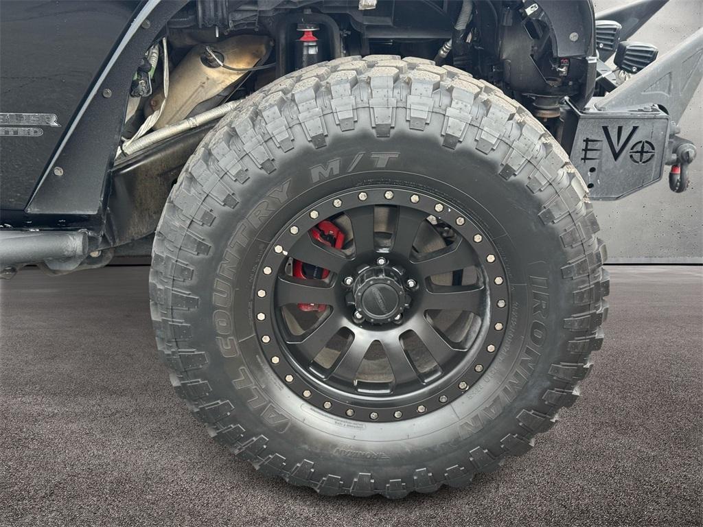 used 2014 Jeep Wrangler Unlimited car, priced at $20,500