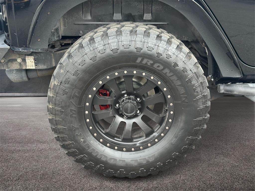 used 2014 Jeep Wrangler Unlimited car, priced at $20,500