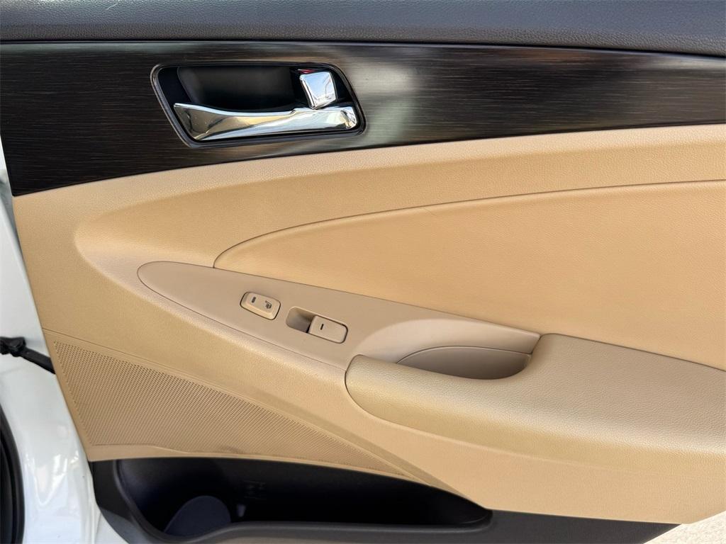 used 2013 Hyundai Sonata car, priced at $9,990