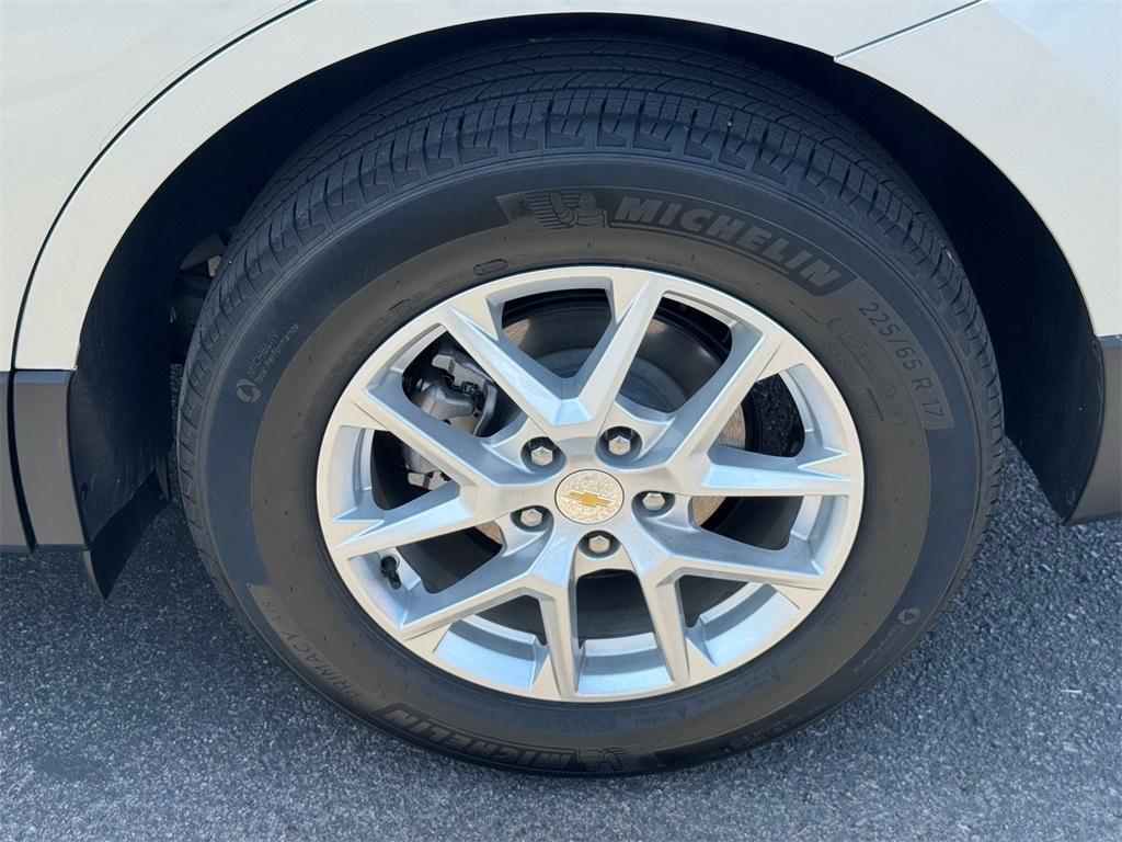 used 2022 Chevrolet Equinox car, priced at $21,500