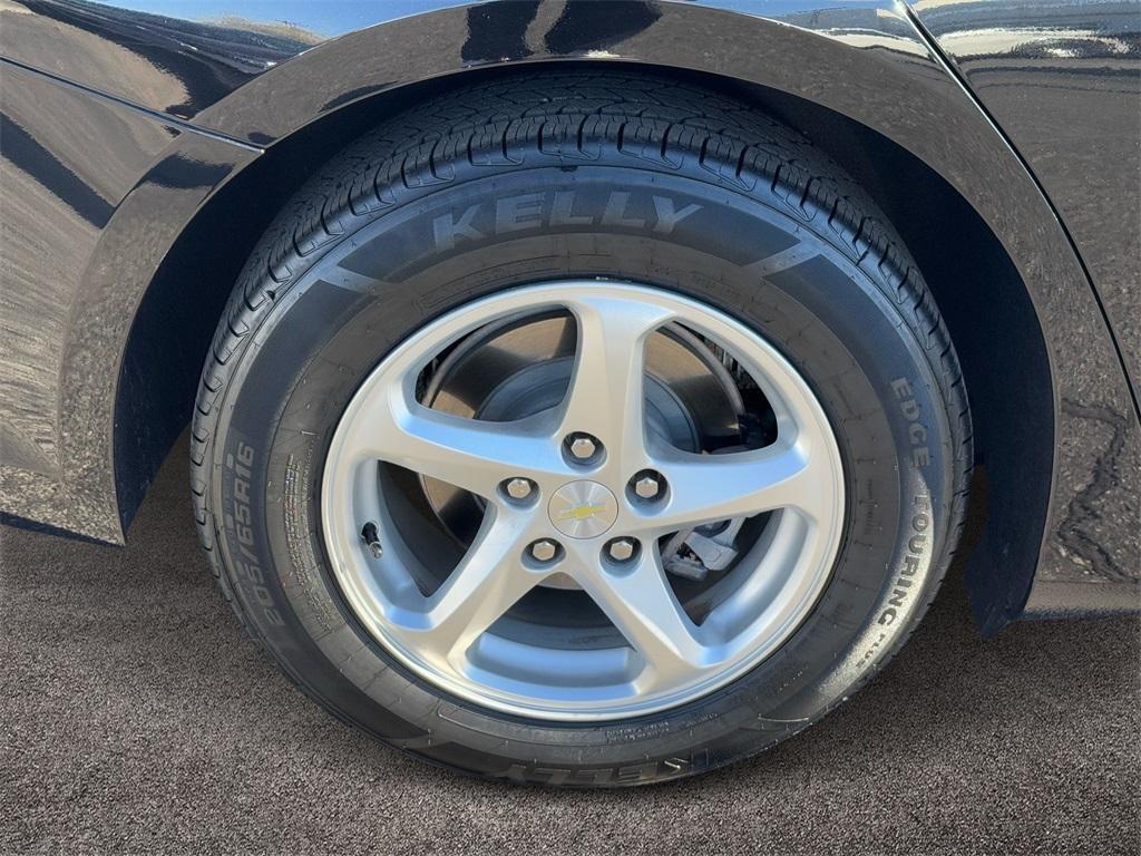 used 2018 Chevrolet Malibu car, priced at $17,999