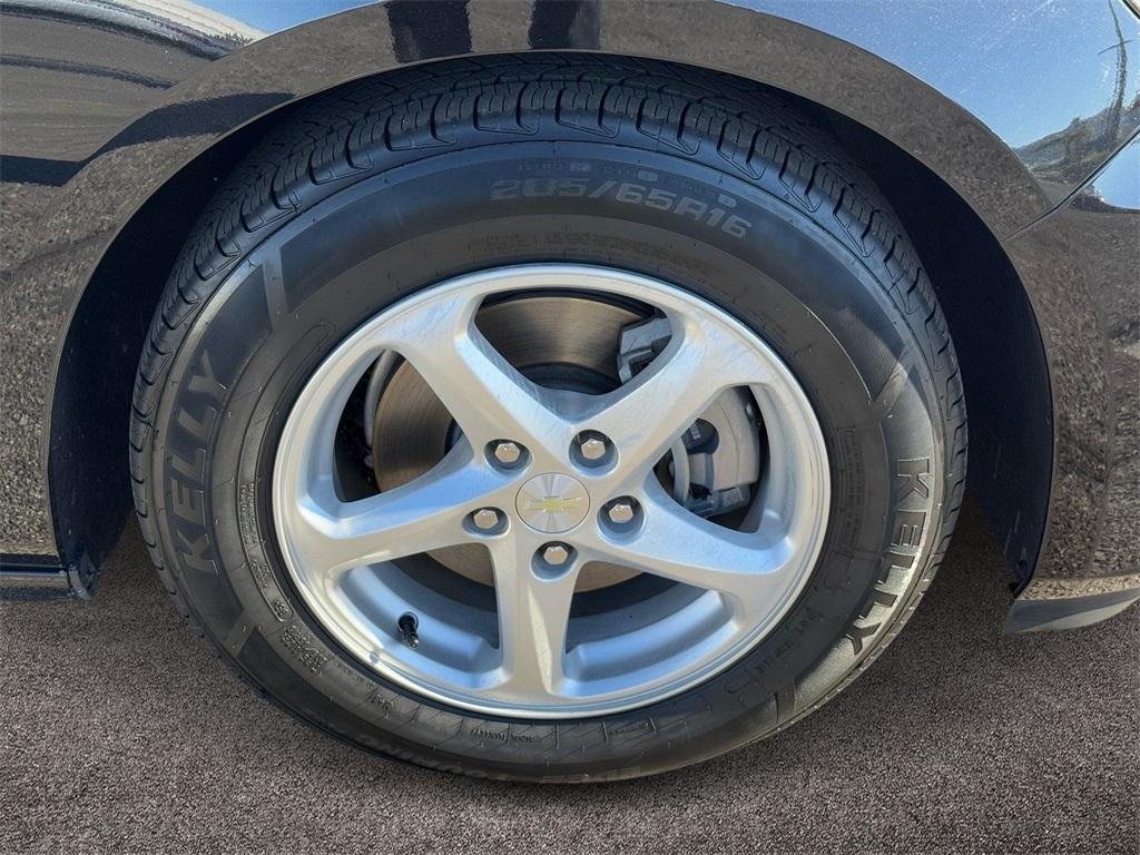 used 2018 Chevrolet Malibu car, priced at $17,999