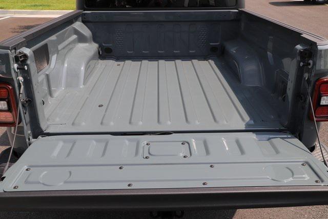 new 2025 Jeep Gladiator car, priced at $51,387