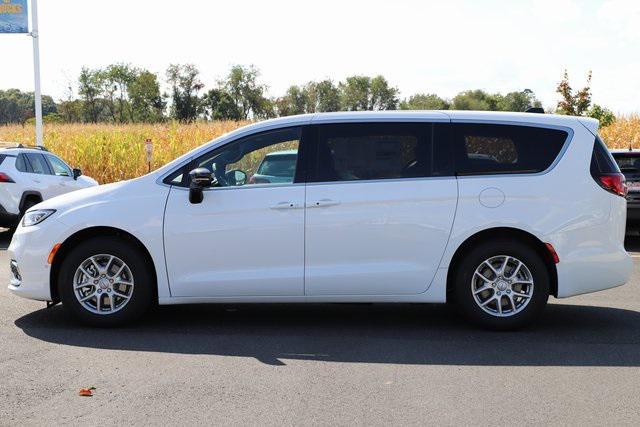 new 2026 Chrysler Pacifica car, priced at $39,408
