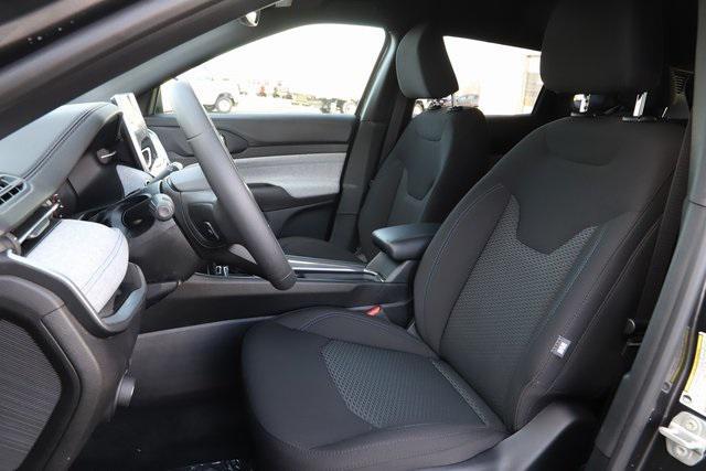 new 2024 Jeep Compass car, priced at $26,104