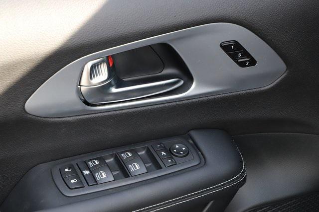 new 2026 Chrysler Pacifica car, priced at $45,678