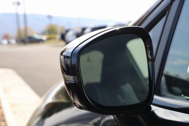 new 2026 Chrysler Pacifica car, priced at $45,678