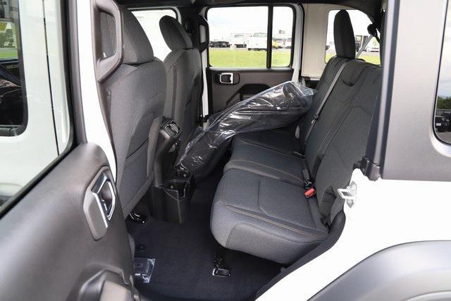 new 2025 Jeep Wrangler car, priced at $40,838