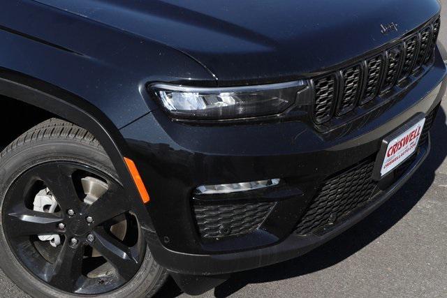 new 2025 Jeep Grand Cherokee car, priced at $47,975