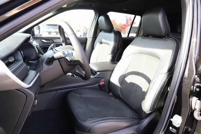 new 2025 Jeep Grand Cherokee car, priced at $39,837