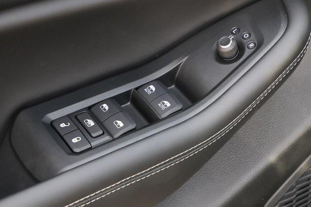 new 2025 Jeep Grand Cherokee car, priced at $39,837