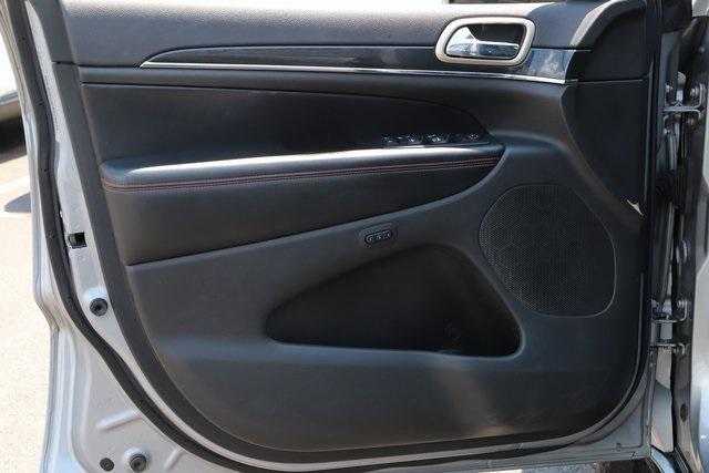 used 2016 Jeep Grand Cherokee car, priced at $14,959