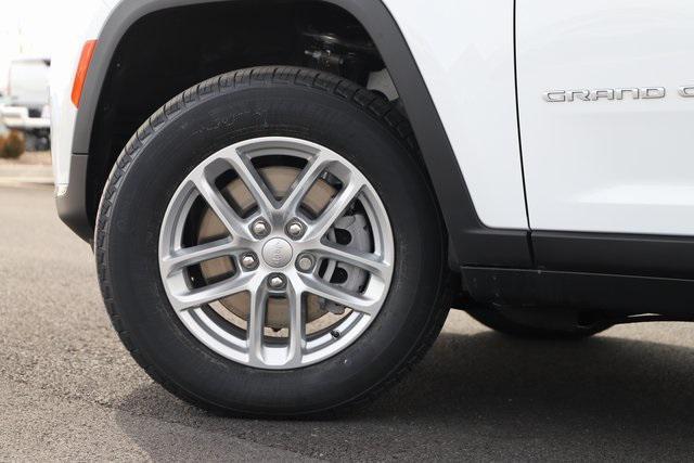 new 2025 Jeep Grand Cherokee L car, priced at $42,745