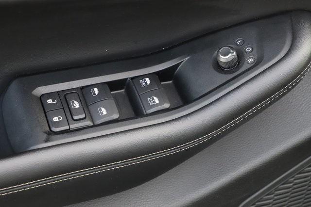 used 2024 Jeep Grand Cherokee car, priced at $29,148