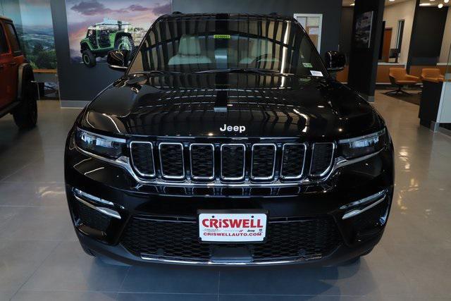 new 2025 Jeep Grand Cherokee car, priced at $50,235