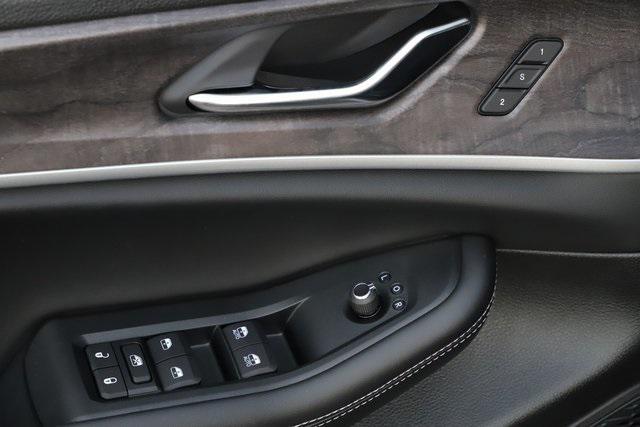 new 2025 Jeep Grand Cherokee L car, priced at $48,606